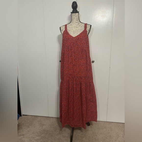 Joie Bondi Tiered Sleeveless Maxi Dress in a tea rose red print. Size Small. - Picture 3 of 13